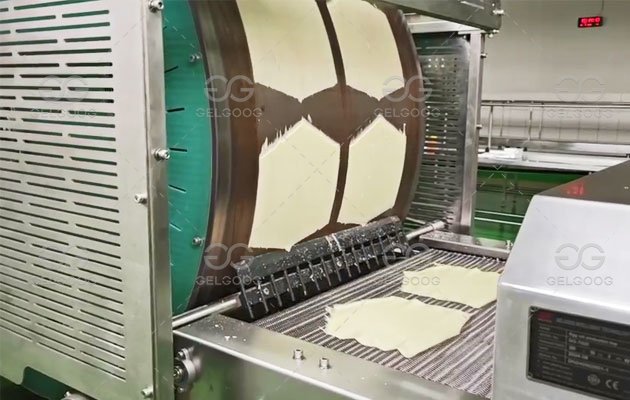 Spring Roll Line in Indonesia Spring Roll Line in Indonesia